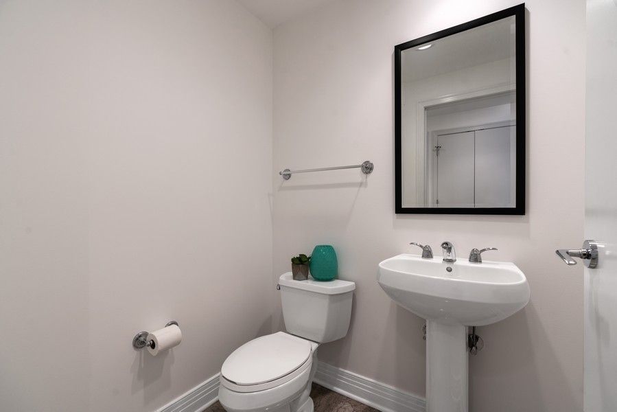 600 N Lake Shore Drive #1501 Chicago, IL 60611
