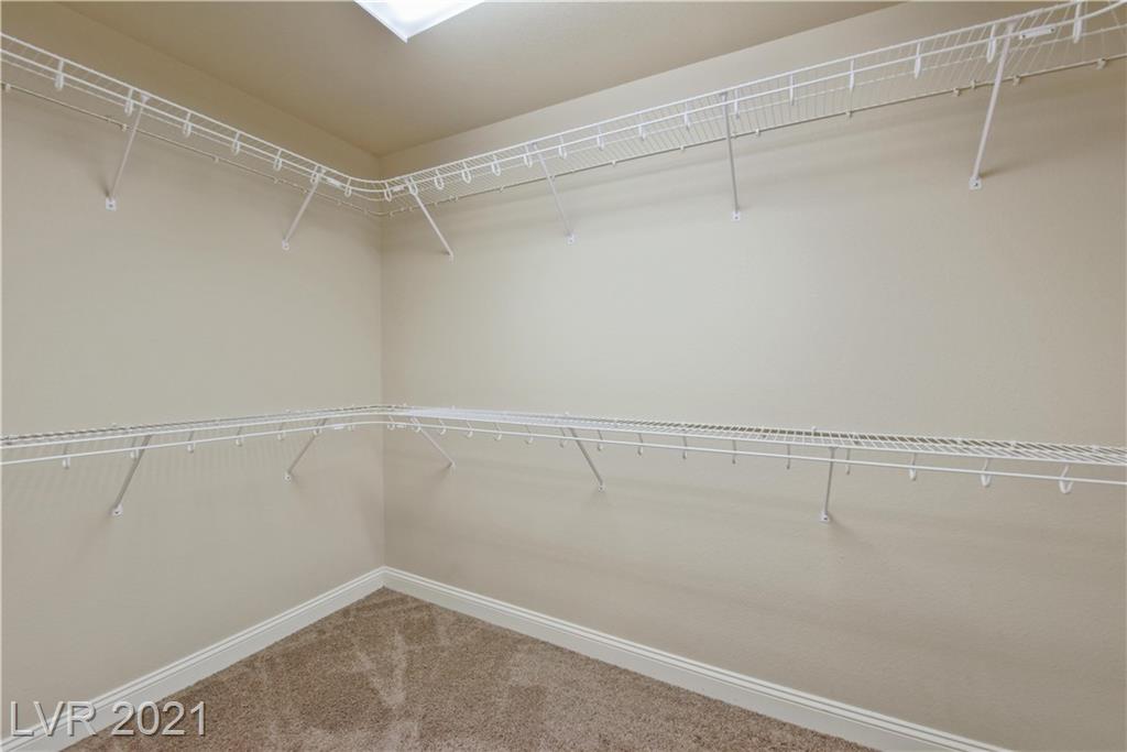 5907 Laurel Lake Court