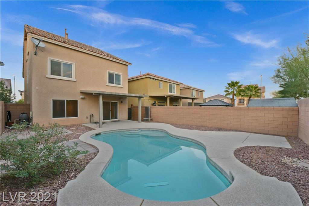 5907 Laurel Lake Court