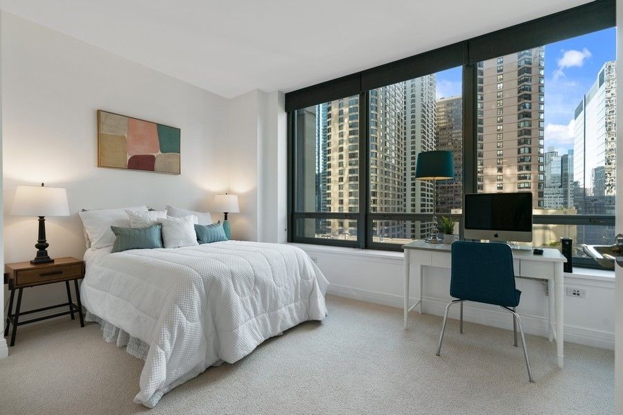 600 N Lake Shore Drive #1501 Chicago, IL 60611